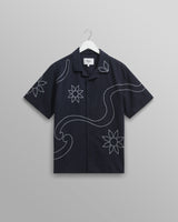 wax london men's Didcot - Navy Bold Floral Embroidered Short-Sleeve Shirt