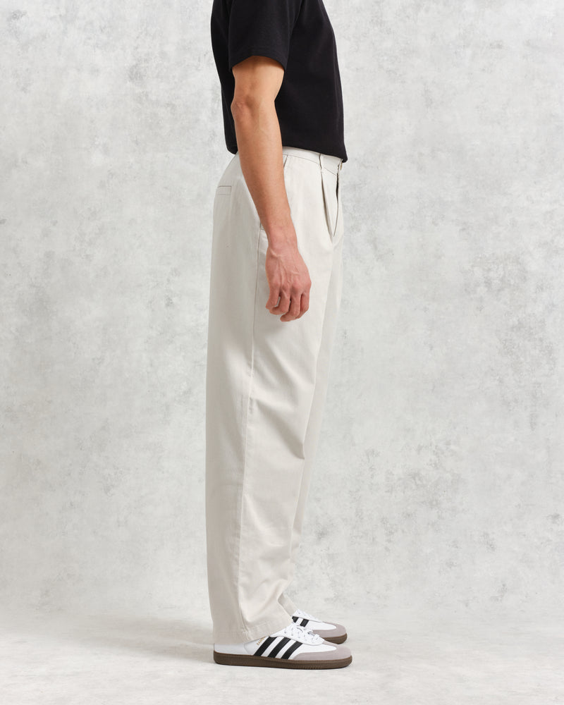 Buy Basics Off White Tapered Fit Smart Casual Trousers - Trousers for Men  1039872 | Myntra
