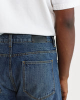 Russell – Straight-Fit-Jeans aus Selvedge-Denim in Mid Blue Wash