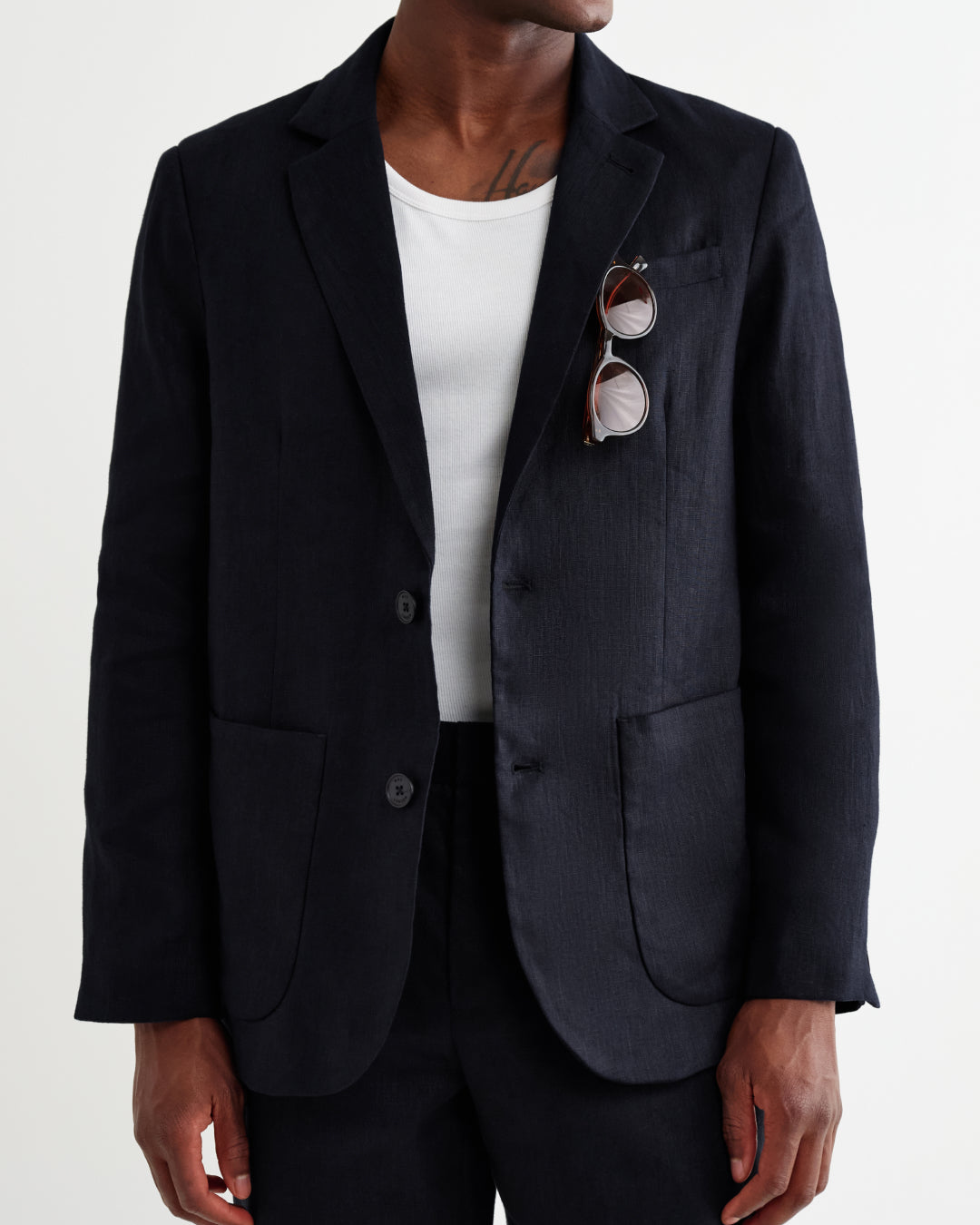 Single-Breasted Silhouette