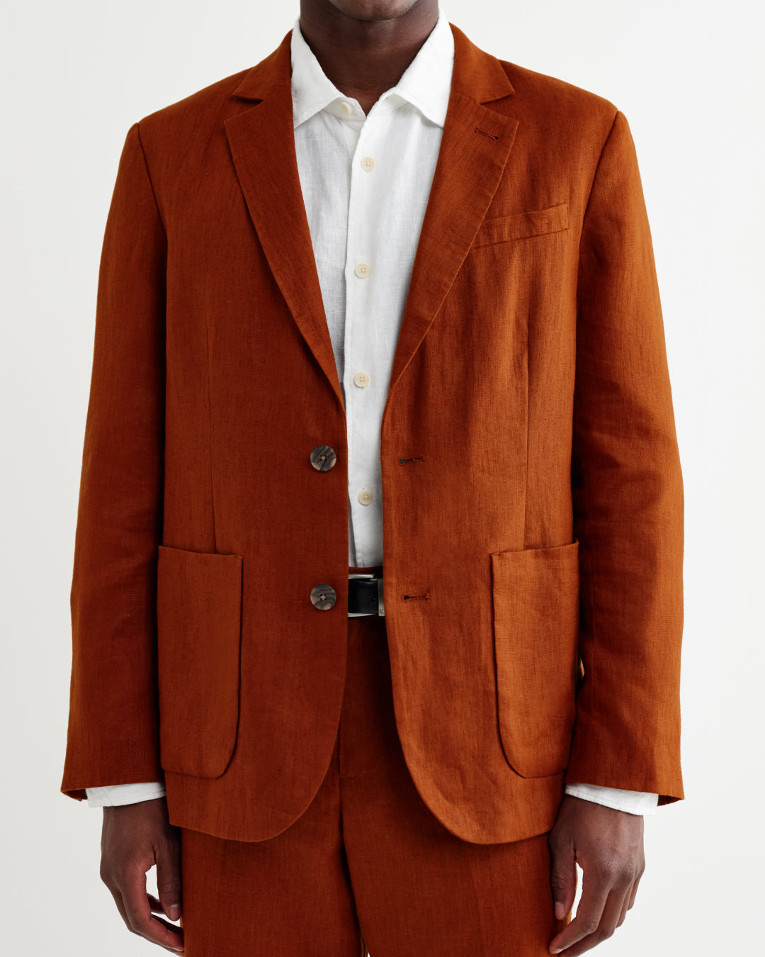 Single-Breasted Silhouette