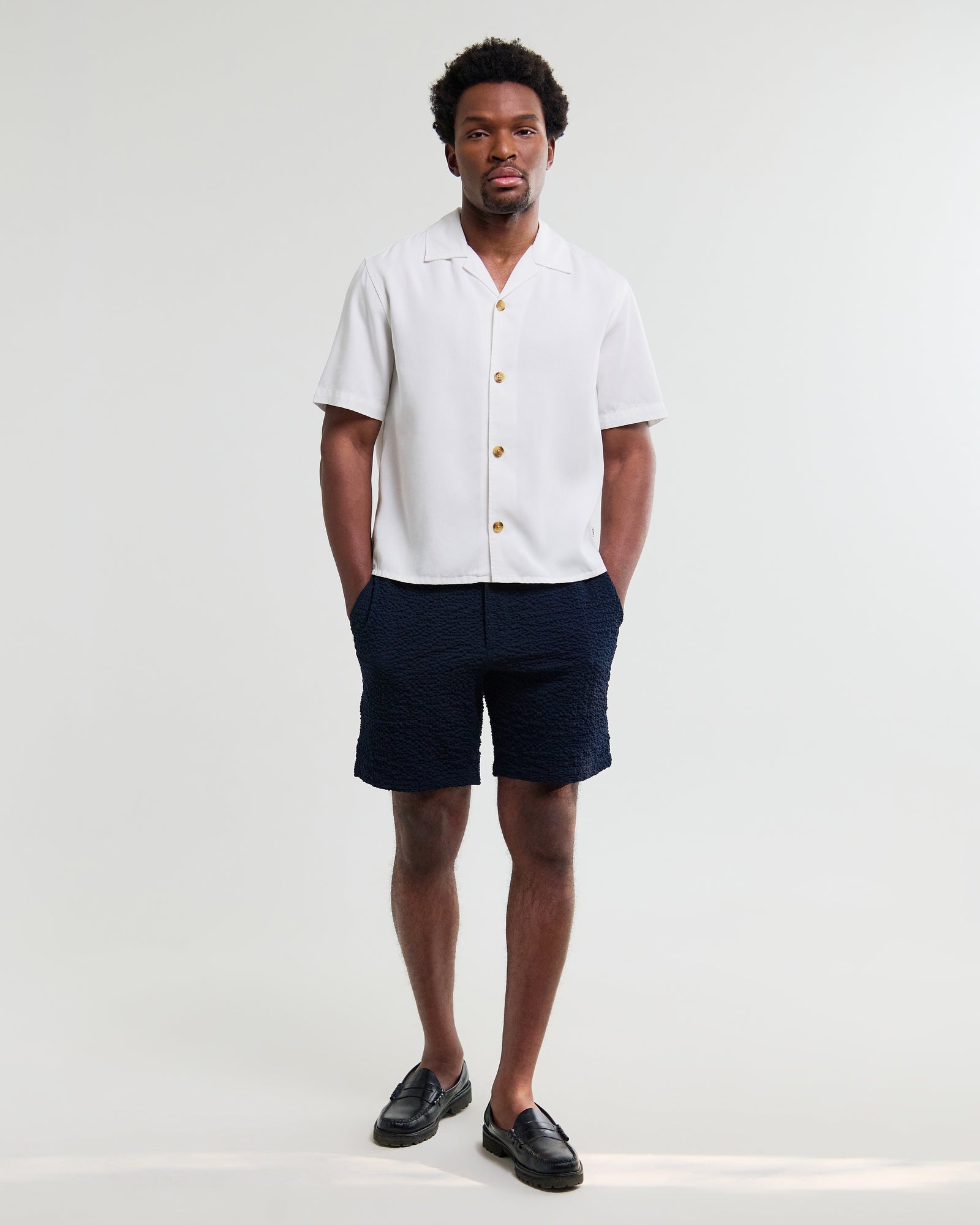 Men's Off White Lyocell Twill Short-Sleeve Shirt | Wax London