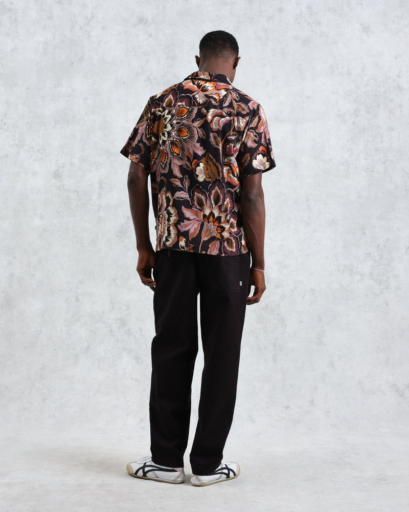 wax london Didcot - Black Winter Botanical Print Short Sleeve Shirt