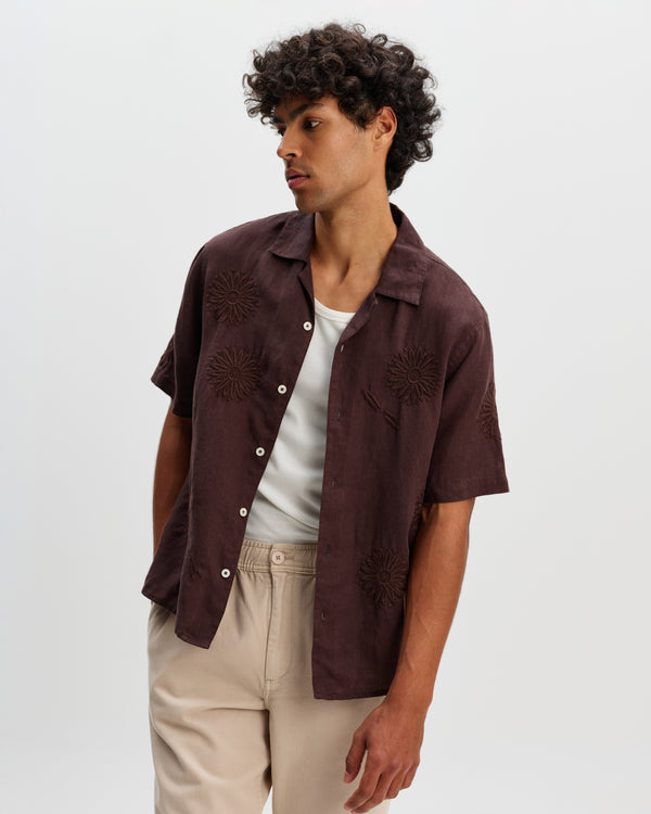 wax london men's Didcot - Brown Flower Embroidered Short-Sleeve Shirt