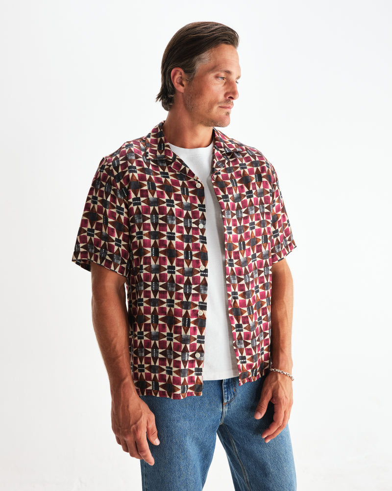 wax london men's Didcot - Burgundy Painted Geometric Short-Sleeve Shirt