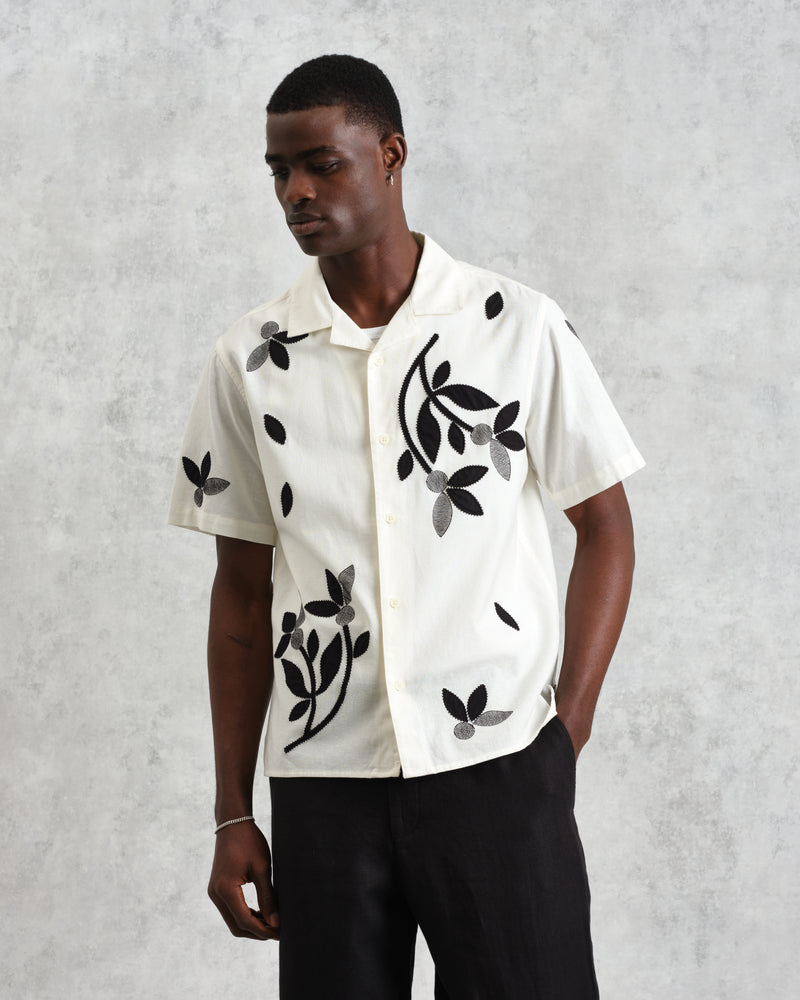 wax london Didcot - Ecru And Black Bloom Appliqué Short-Sleeve Shirt