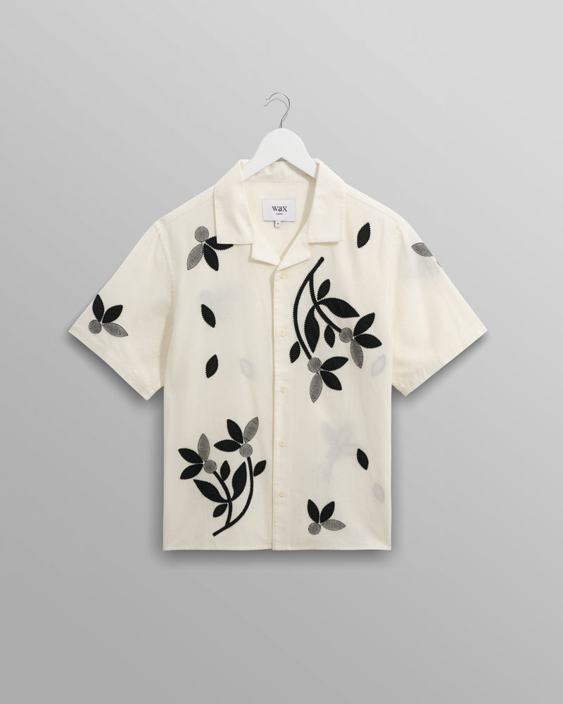 wax london Didcot - Ecru And Black Bloom Appliqué Short-Sleeve Shirt