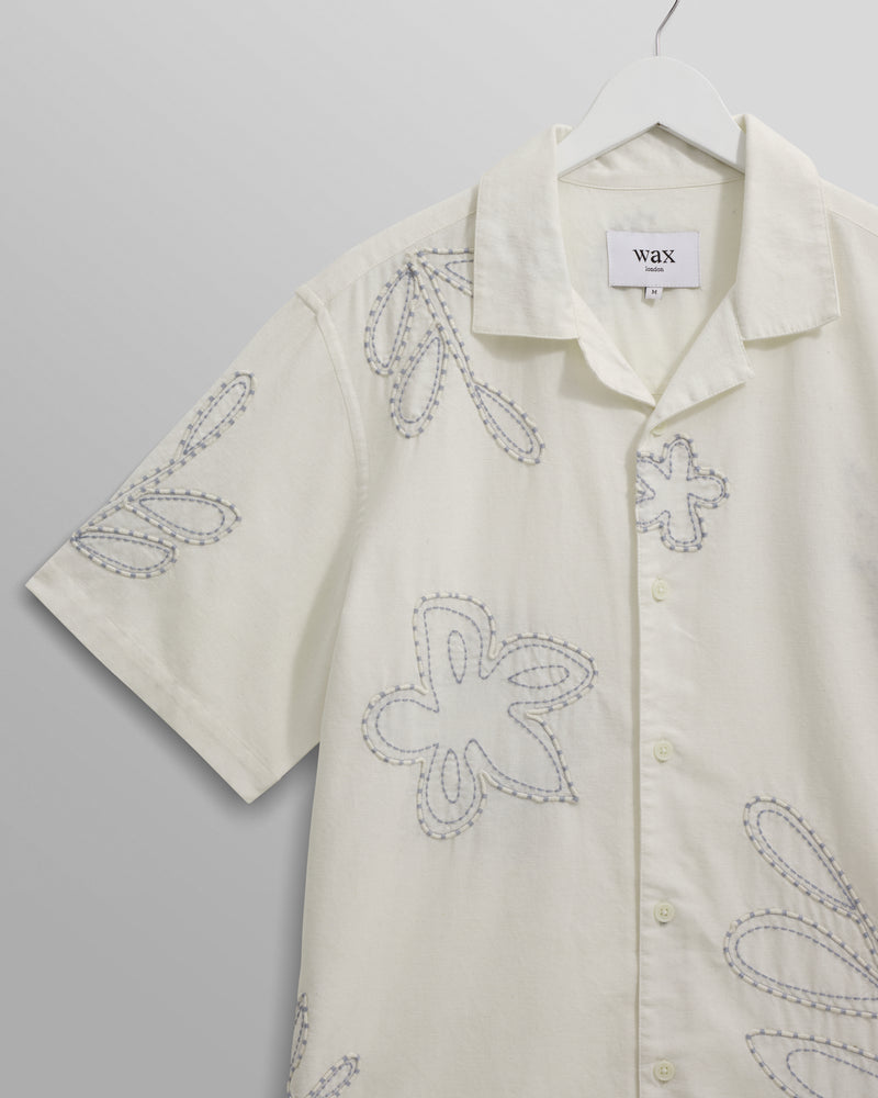 wax london men's Didcot - Ecru Floral Embroidered Short-Sleeve Shirt