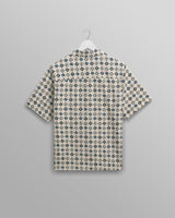 wax london Didcot - Ecru And Multicolour Geometric Tile Seersucker Short-Sleeve Shirt