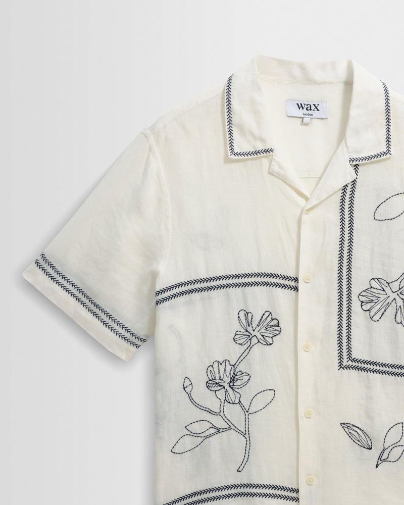 Men's Ecru And Navy Grid Flower Short-Sleeve Shirt | Wax London