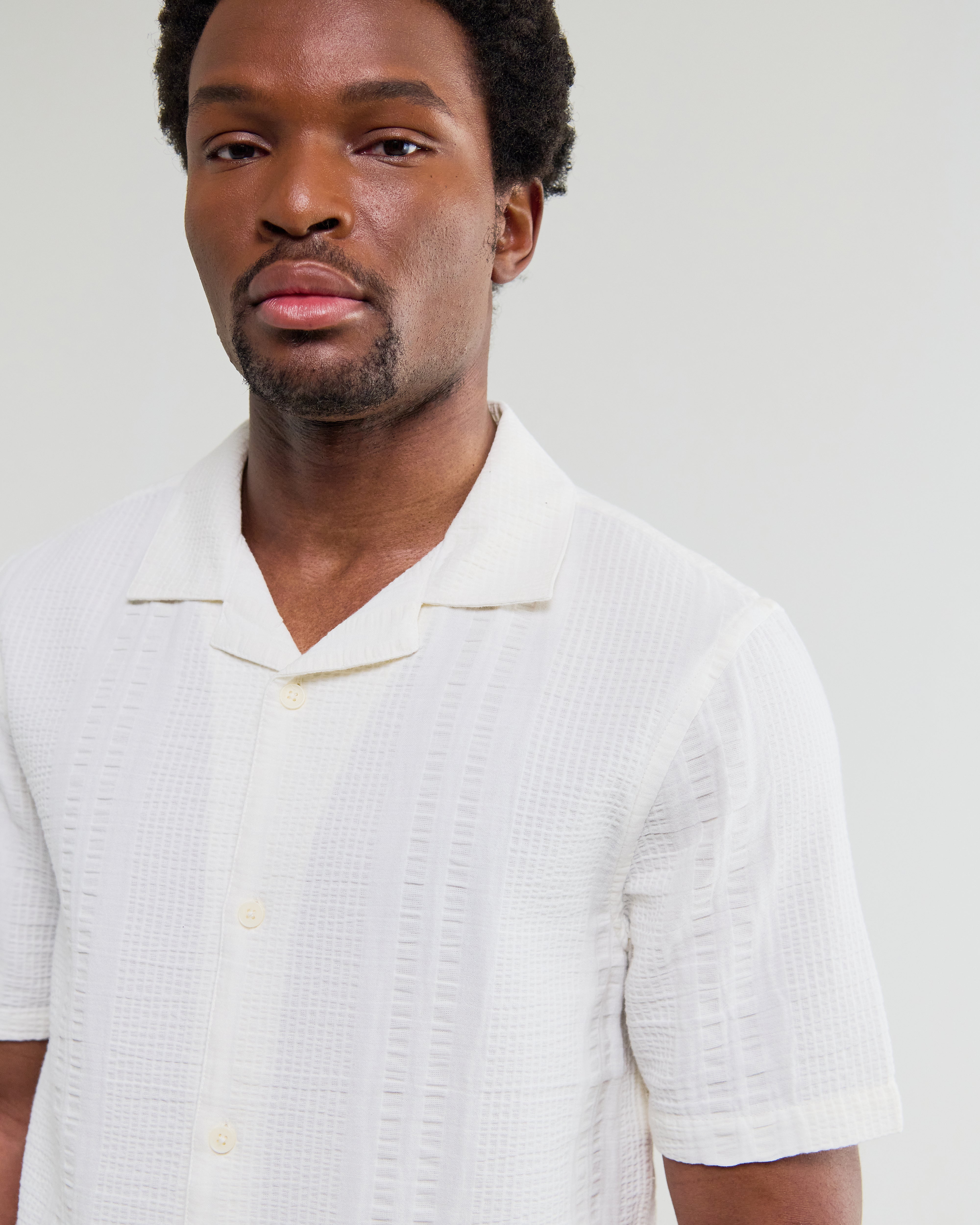 Men's Ecru Seersucker Short-Sleeve Shirt & Wax London
