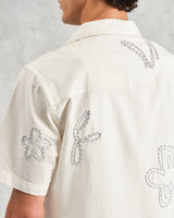 wax london Didcot - Ecru Floral Embroidered Short-Sleeve Shirt