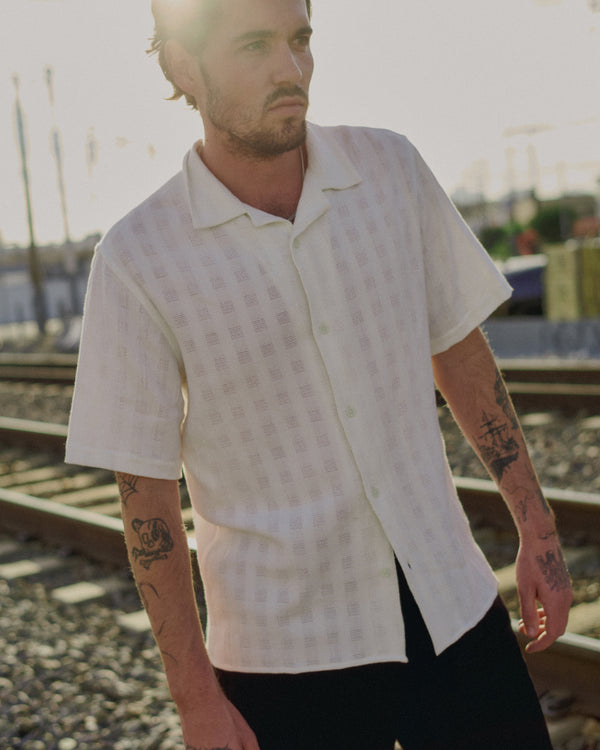 wax london Didcot - Ecru Open Weave Short-Sleeve Cotton Shirt