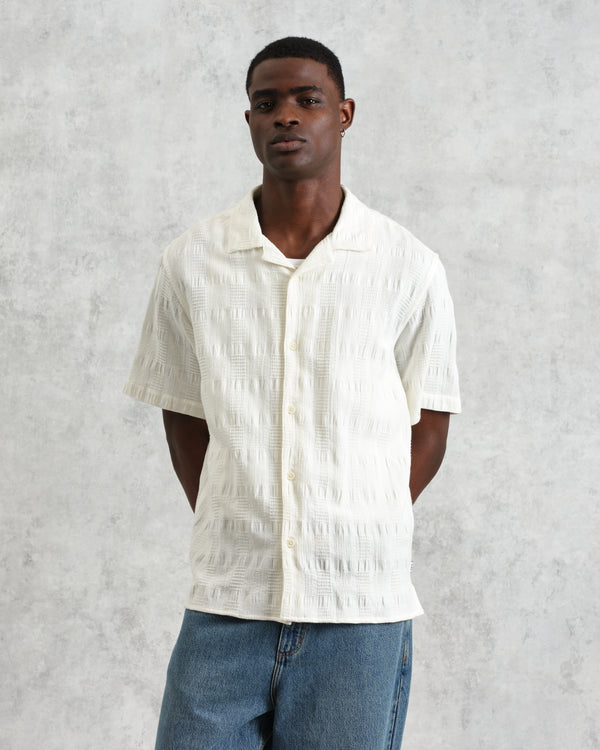 wax london men's Didcot - Ecru Waffle Seersucker Cotton Short-Sleeve Shirt