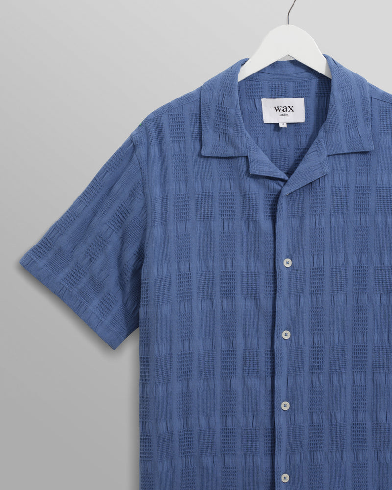 wax london men's Didcot - Mid-Blue Seersucker Cotton Short-Sleeve Shirt