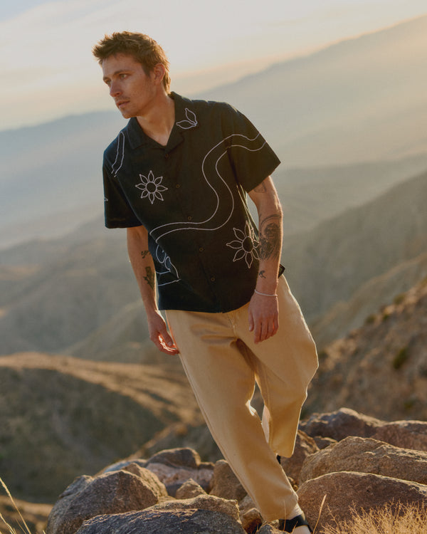 wax london men's Didcot - Navy Bold Floral Embroidered Short-Sleeve Shirt