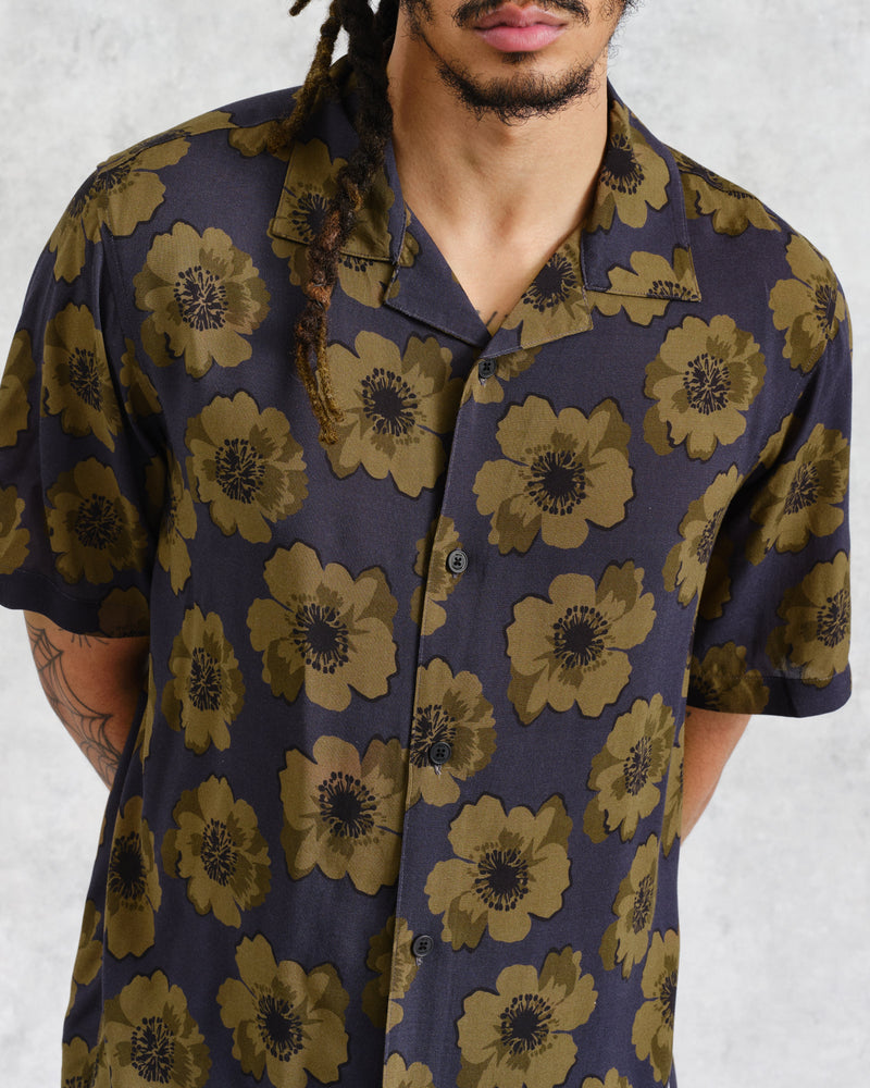 wax london Didcot - Navy Winter Poppy Print Short Sleeve Shirt