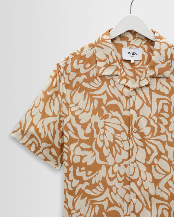 wax london men's Didcot - Tan And Beige Floral Viscose Short-Sleeve Shirt
