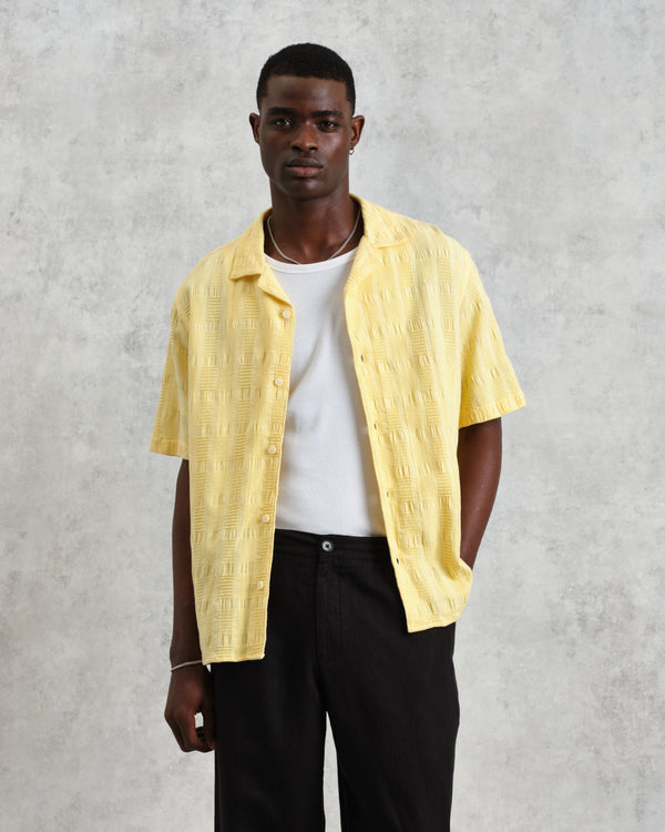 wax london men's Didcot - Yellow Waffle Seersucker Cotton Short-Sleeve Shirt