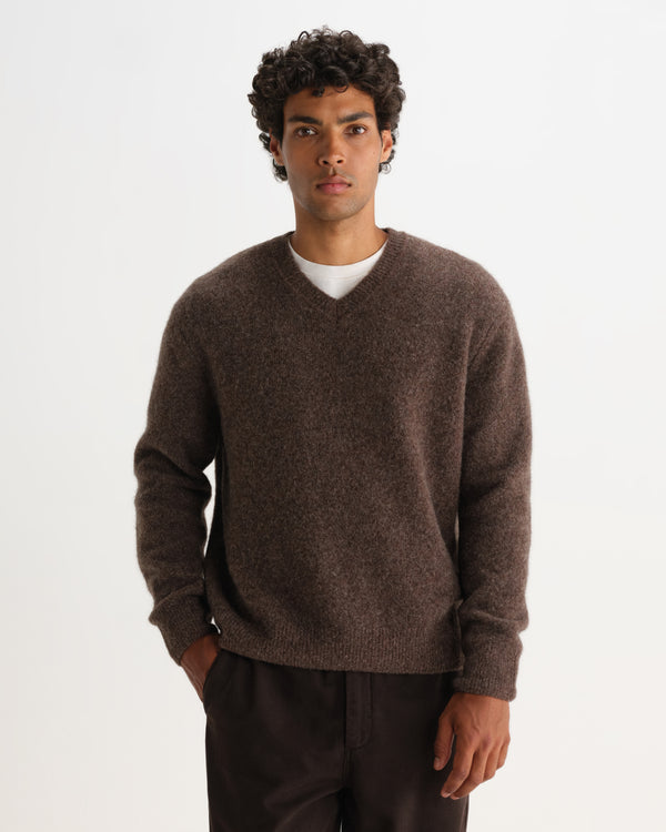 wax london men's Kemp - Brown Brushed Fluffy V-Neck Jumper