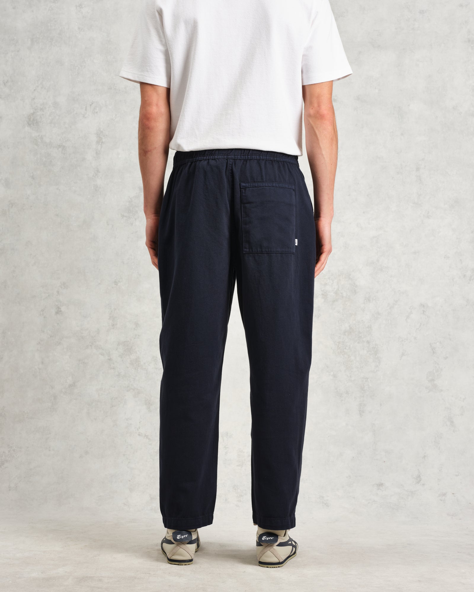 WAX LONDON KURT Trousers ワックスロンドン Kurt - Black Petal Quilt Trousers | Wax London