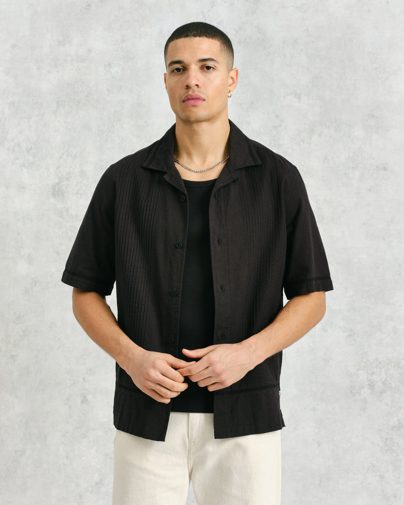 wax london Newton Shirt Black Pintuck