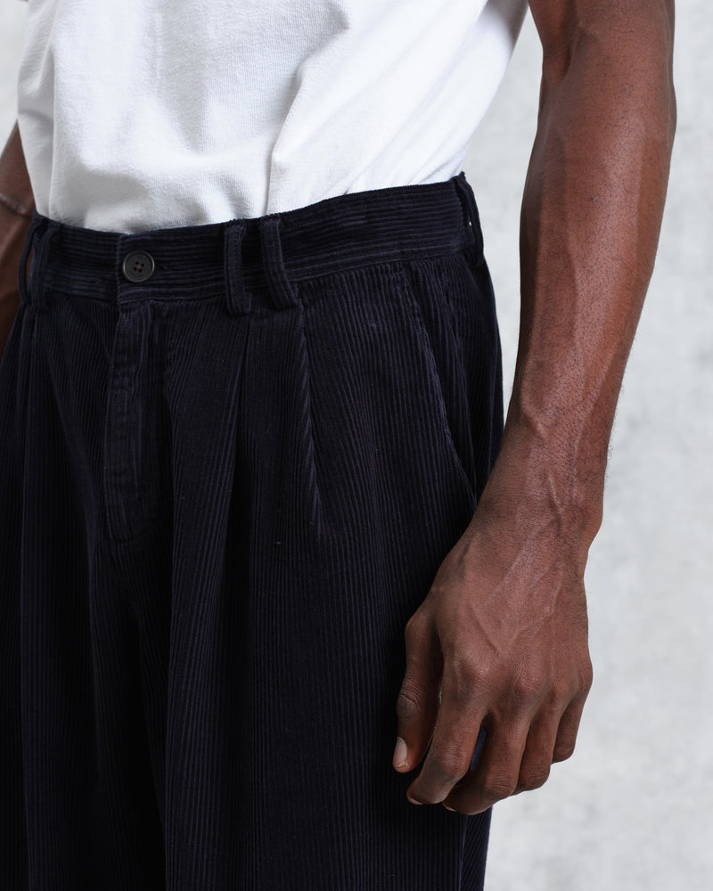 wax london Raleigh - Navy Corduroy Pleated Trousers