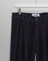 wax london Raleigh - Navy Corduroy Pleated Trousers